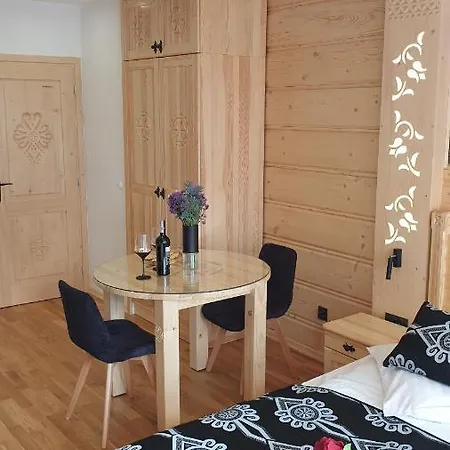 Fortuna - Regionalne & - Sauna, Grill, Jacuzzi Z Widokiem Na Tatry Apartamento *